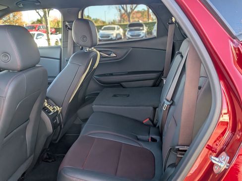Used 2025 Chevrolet Blazer RS image 33