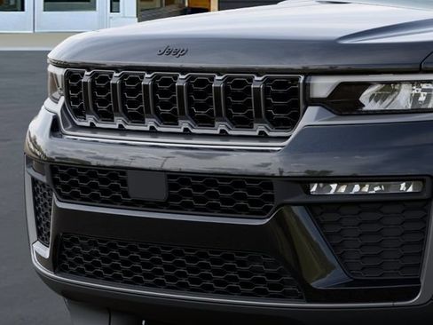 New 2026 Jeep Grand Cherokee Limited AWD/4WD image 11