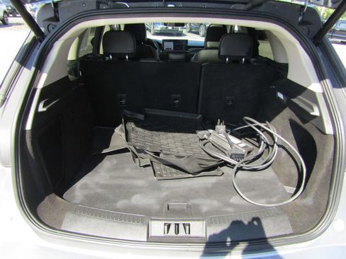 Used 2024 Lincoln Corsair Grand Touring AWD/4WD image 37