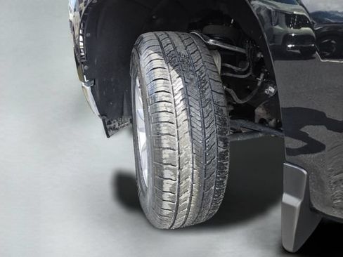 Used 2025 Chevrolet Silverado 1500 LT RWD image 46