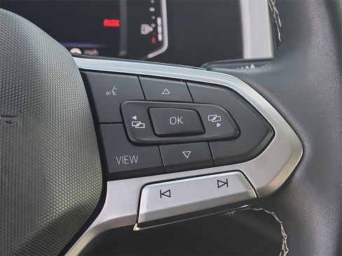 Used 2023 Volkswagen Atlas SE image 21