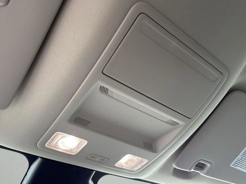 Used 2019 Ford Ranger Lariat w/ Equipment Group 501A Mid image 23