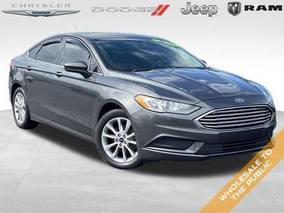 Used 2017 Ford Fusion SE w/ Fusion SE Technology Package