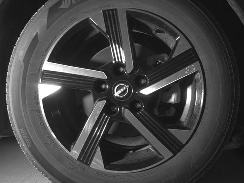 Used 2025 Nissan Sentra SV FWD image 13