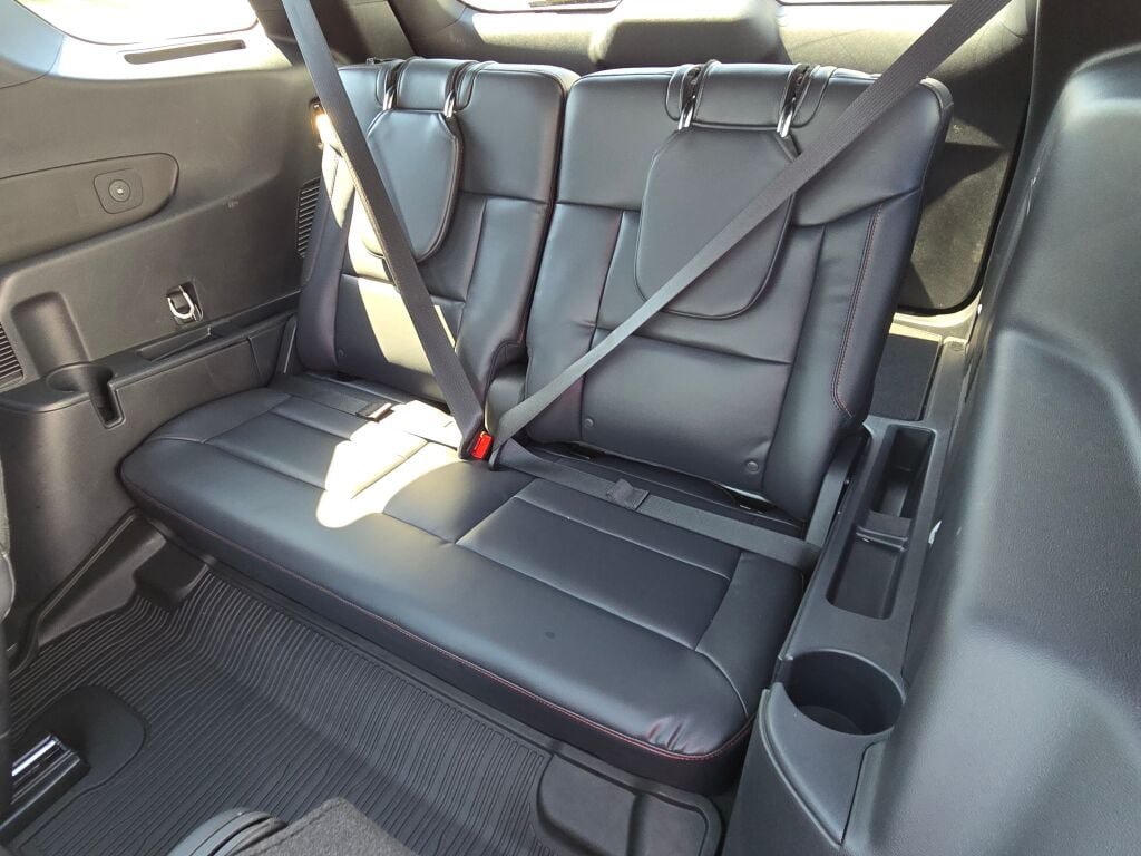 Used 2025 Ford Explorer ST w/ Sun And Sound Package AWD/4WD image 17