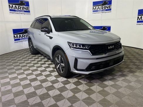 Used 2022 Kia Sorento EX image 1