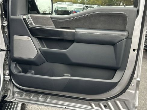 Used 2022 Ford F150 Platinum image 39