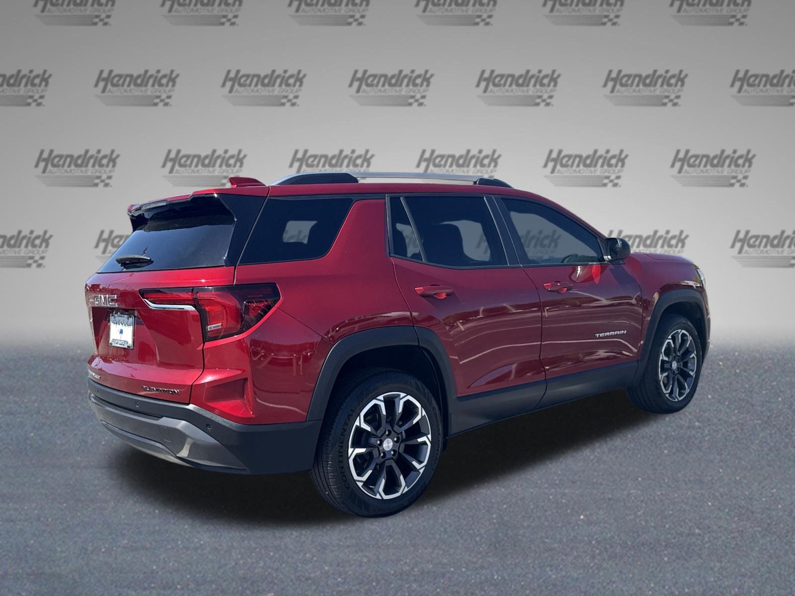 Used 2025 GMC Terrain Elevation w/ Elevation Premium Package AWD/4WD image 10