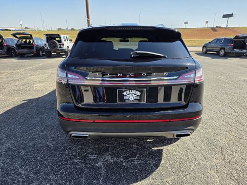 Used 2021 Lincoln Nautilus Reserve w/ Equipment Group 201A image 6