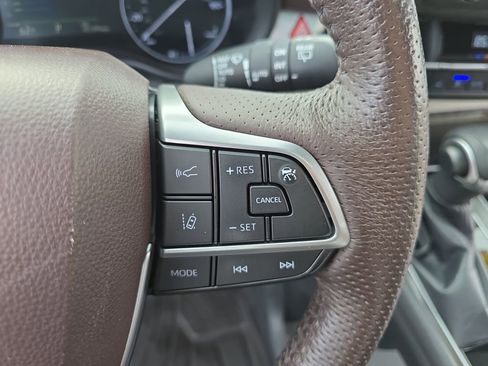 Certified 2021 Toyota Sienna Platinum AWD/4WD image 21