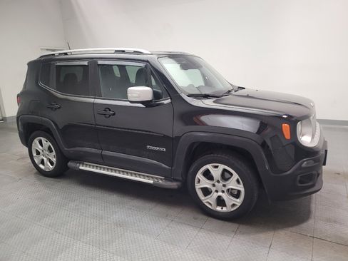 Used 2018 Jeep Renegade Limited w/ UConnect 8.4 Nav Group AWD/4WD image 11