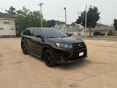 Used 2019 Toyota Highlander SE w/ Protection Package #3