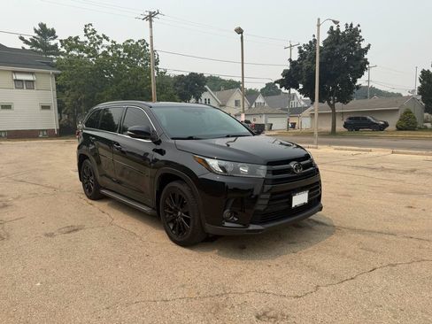 Used 2019 Toyota Highlander SE w/ Protection Package #3 AWD/4WD image 1