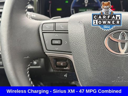 Used 2025 Toyota Camry SE FWD image 34
