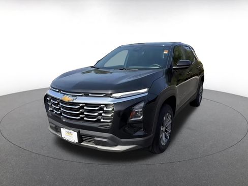 Used 2025 Chevrolet Equinox LT FWD image 7