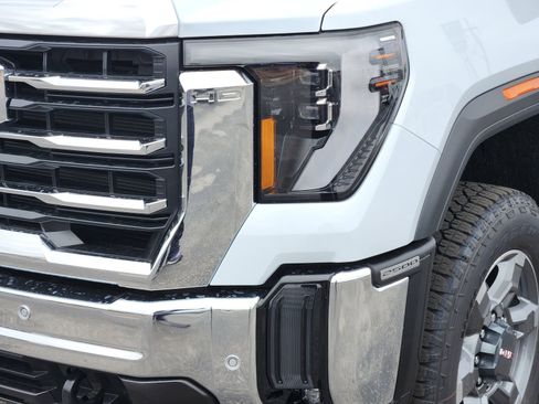 New 2026 GMC Sierra 2500 SLT w/ Texas SLT Premium Package image 11