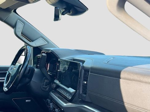 Used 2024 Chevrolet Silverado 2500 LTZ w/ LTZ Premium Package AWD/4WD image 28