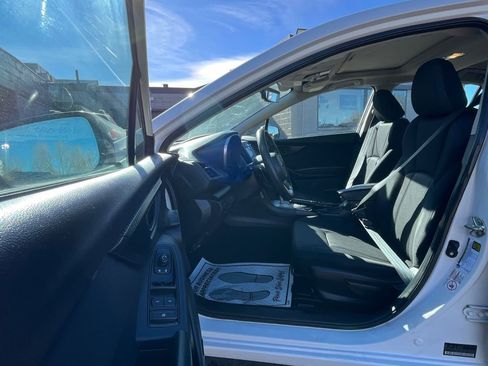 Used 2017 Subaru Impreza 2.0i Premium image 19