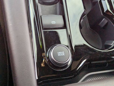 Used 2025 Ford Explorer Platinum w/ LUX Leather Package image 25