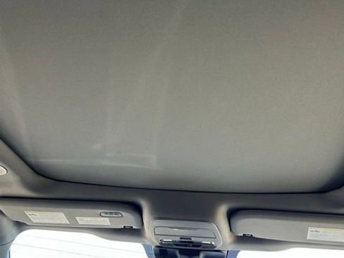 Used 2021 Ford F150 Lariat w/ Equipment Group 502A High image 28