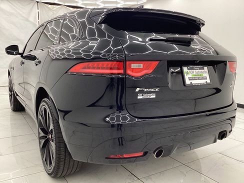 Used 2018 Jaguar F-PACE S image 7