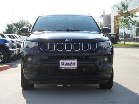 Certified 2023 Jeep Compass Latitude image 2