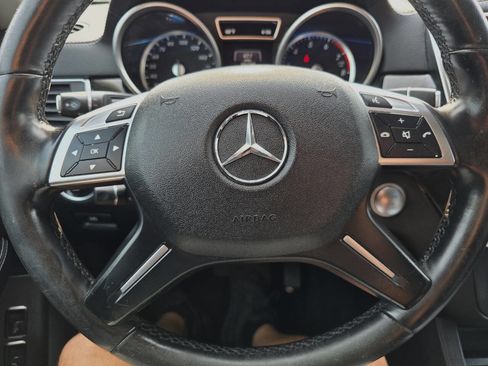 Used 2016 Mercedes-Benz GL 450 4MATIC w/ Premium I Package image 13