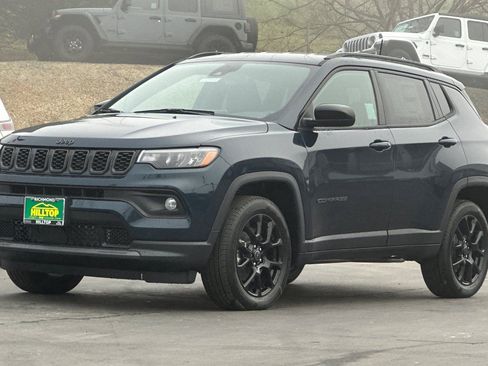 New 2026 Jeep Compass Latitude image 8