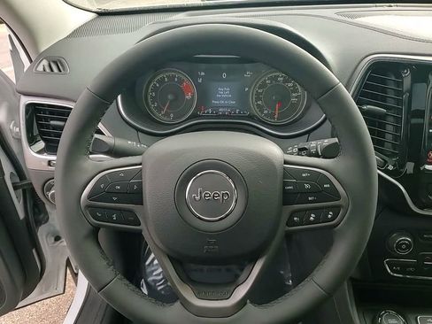 Used 2022 Jeep Cherokee Limited image 23