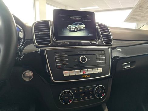 Used 2018 Mercedes-Benz GLE 350 4MATIC image 33