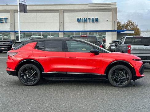 New 2026 Chevrolet Equinox EV RS image 3