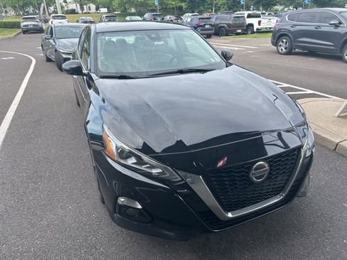Used 2019 Nissan Altima 2.5 SV FWD image 17