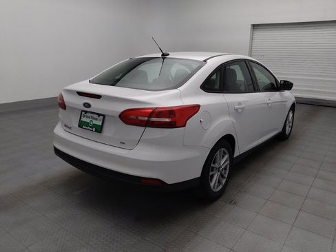 Used 2018 Ford Focus SE FWD image 9