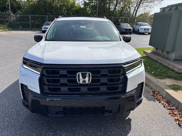 Used 2026 Honda Pilot Sport image 2