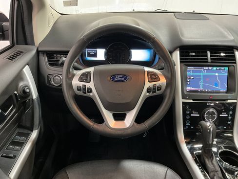Used 2014 Ford Edge Limited w/ Equipment Group 301A AWD/4WD image 8