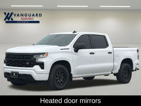 Used 2024 Chevrolet Silverado 1500 Custom image 3