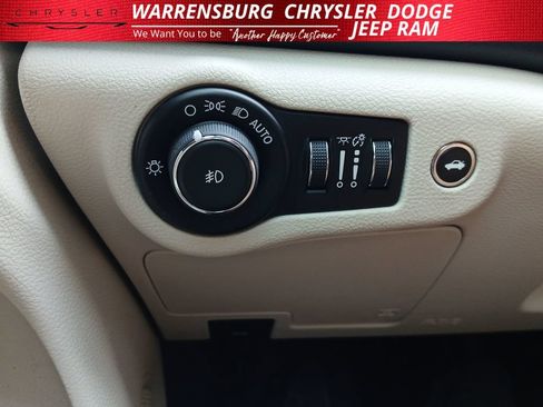 Used 2015 Chrysler 200 C w/ Navigation & Sound Group I FWD image 29
