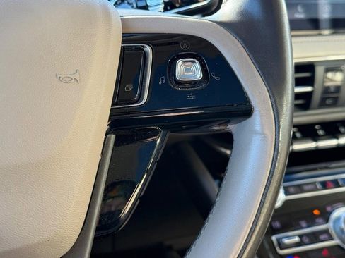 Used 2020 Lincoln Corsair Reserve image 21