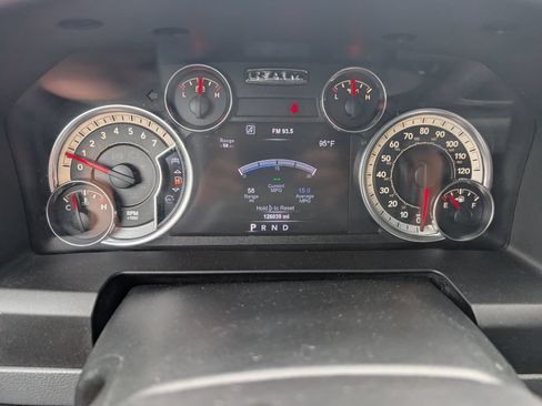 Used 2017 RAM 1500 Big Horn AWD/4WD image 15