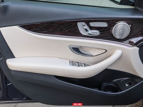 Used 2021 Mercedes-Benz E 350 Sedan image 25
