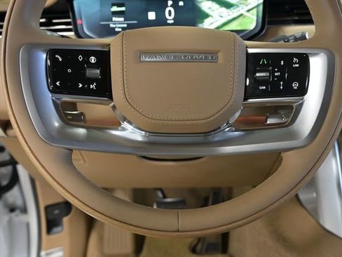 Used 2024 Land Rover Range Rover SV image 54