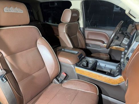 Used 2015 Chevrolet Silverado 2500 High Country w/ Duramax Plus Package AWD/4WD image 16