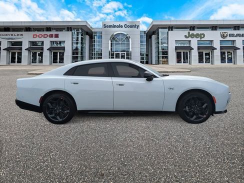 New 2026 Dodge Charger R/T AWD/4WD image 9
