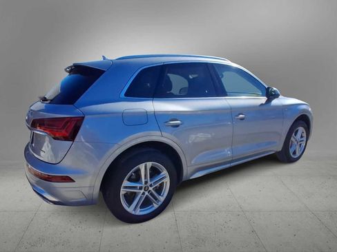 Certified 2024 Audi Q5 e Premium w/ Convenience Package image 8