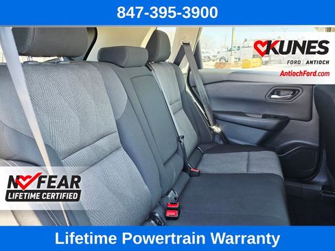 Used 2025 Nissan Rogue SV image 28