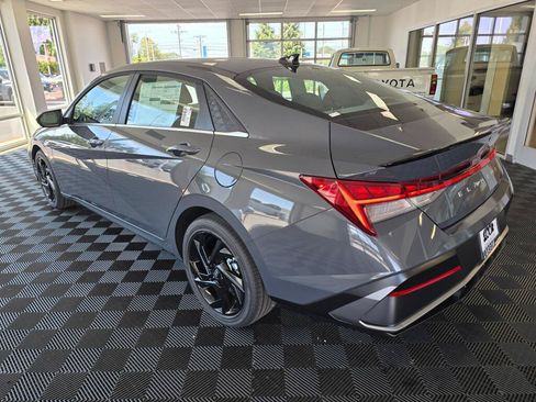 New 2026 Hyundai Elantra SEL Sport Premium FWD image 5