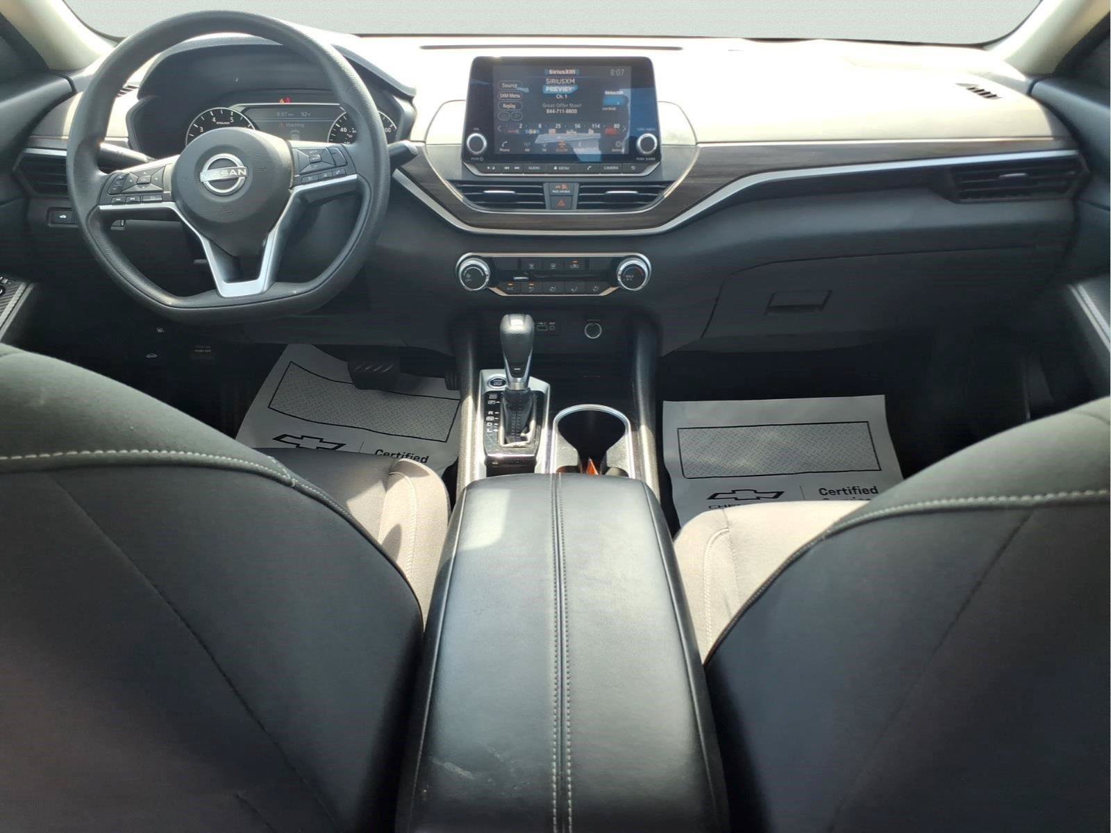 Used 2024 Nissan Altima 2.5 SV FWD image 14