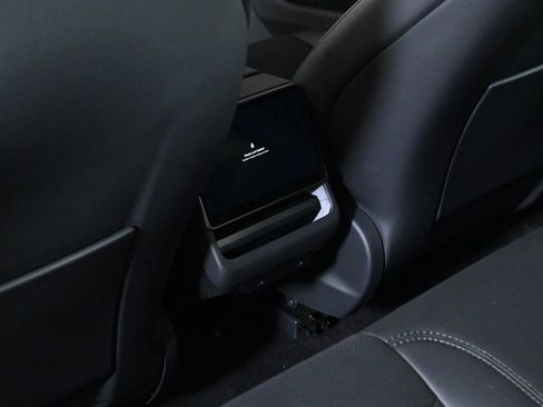 Used 2025 Tesla Model 3 Long Range image 17