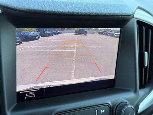 Used 2020 GMC Terrain SLT w/ Preferred Package image 22