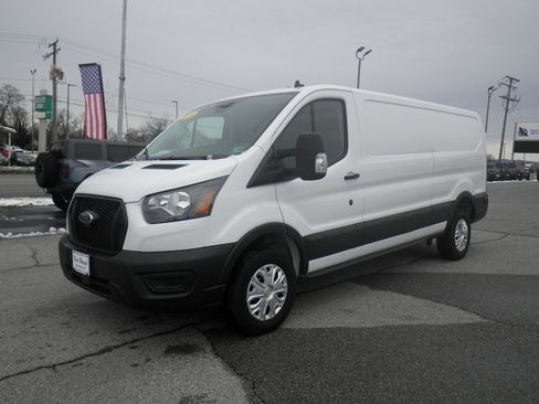 Used 2024 Ford Transit 250 Low Roof image 3